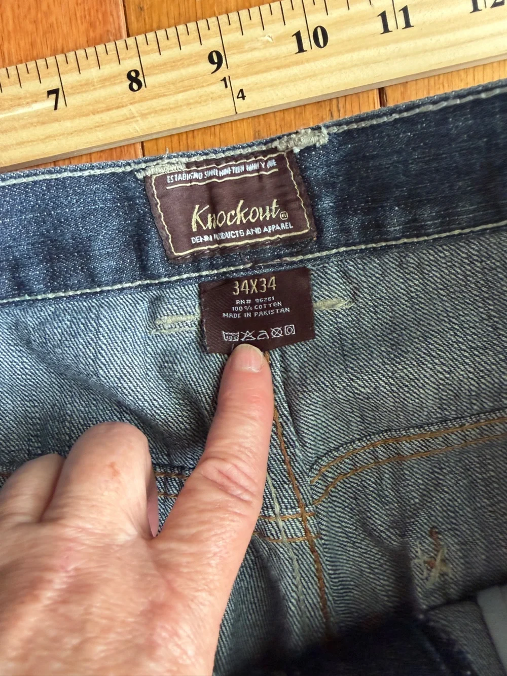 Knockout Medium Wash Jeans Men’s Size 34 Embroidered Pockets Hip Hop